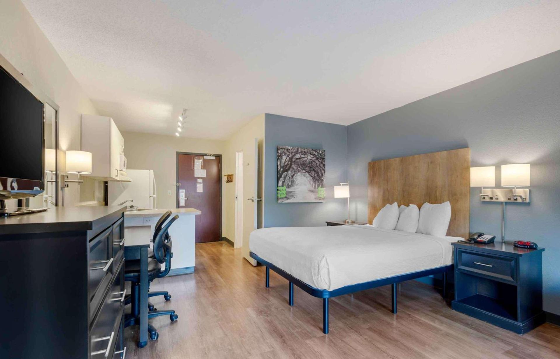 Extended Stay America Suites - Charlotte - Pineville - Park Rd photo 16