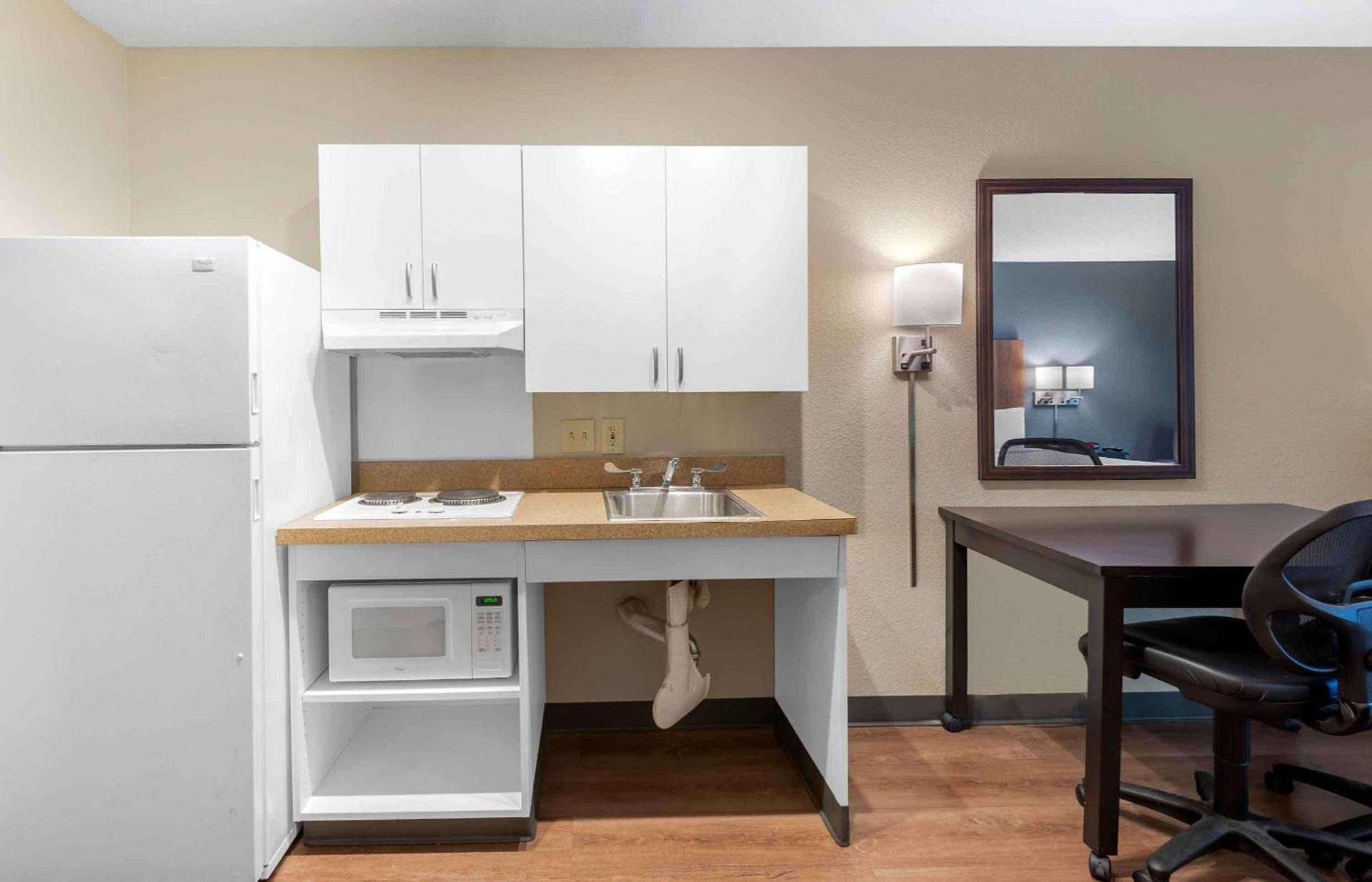 Extended Stay America Suites - Charlotte - Pineville - Park Rd photo 22