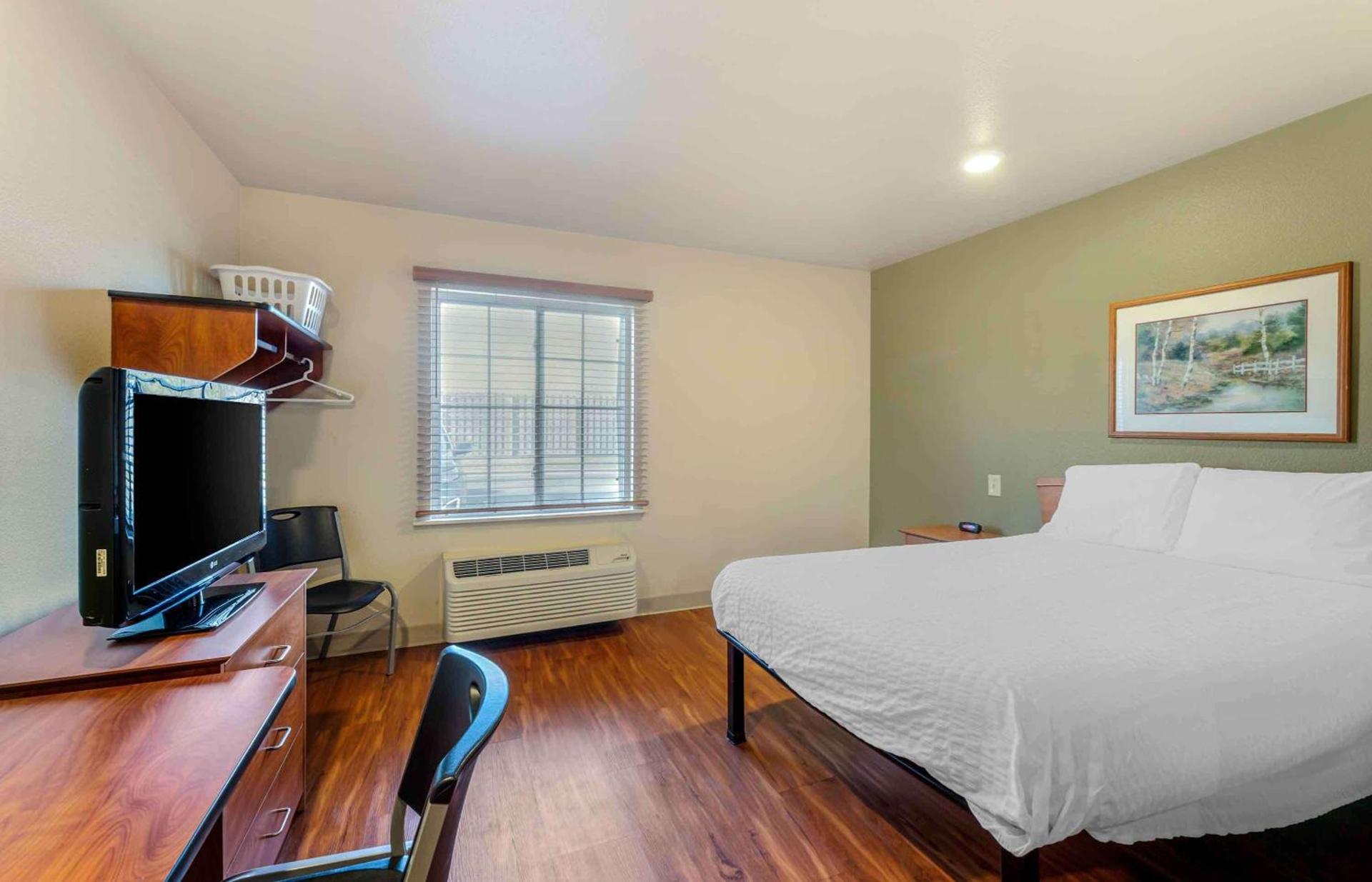 Extended Stay America Select Suites - Cleveland - Mentor photo 8
