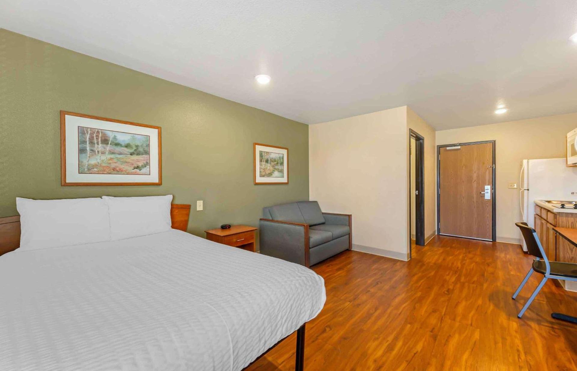 Extended Stay America Select Suites - Cleveland - Mentor photo 18
