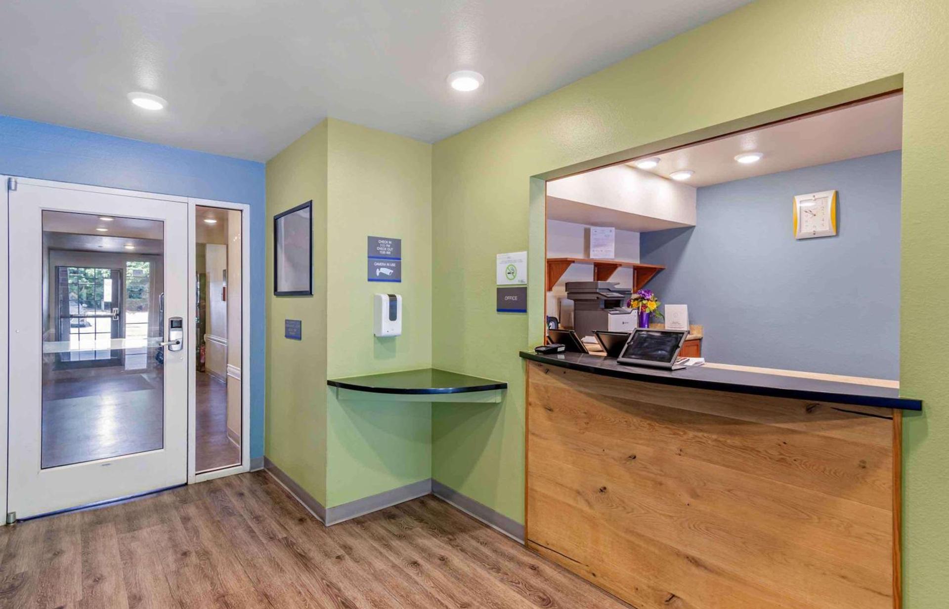 Extended Stay America Select Suites - Atlanta - Chamblee photo 3