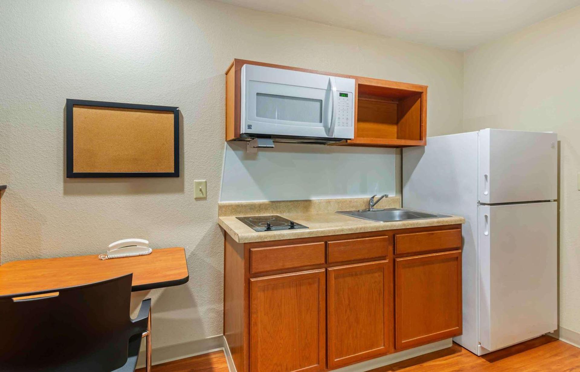 Extended Stay America Select Suites - Atlanta - Chamblee photo 8
