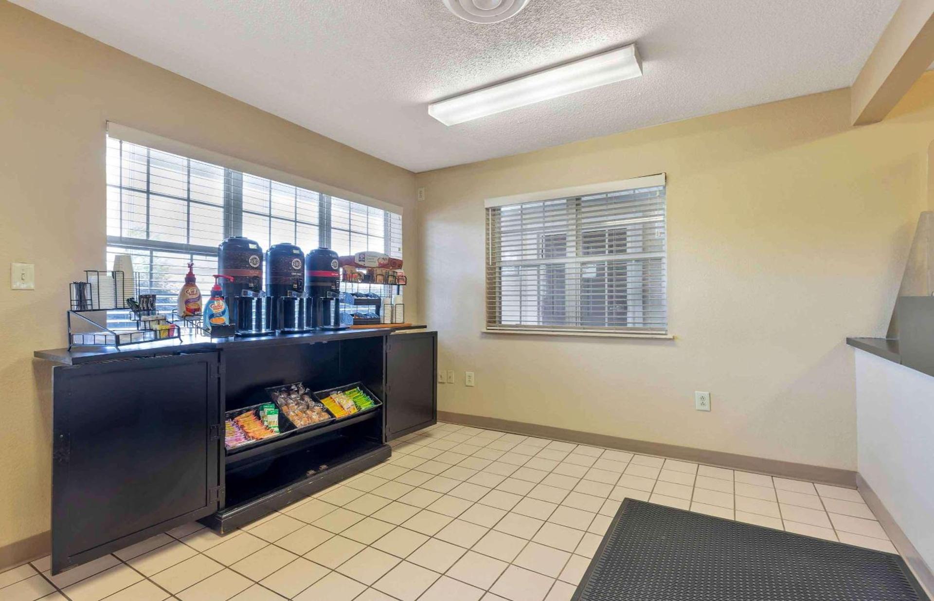 Extended Stay America Select Suites - Columbia - Ft Jackson photo 6
