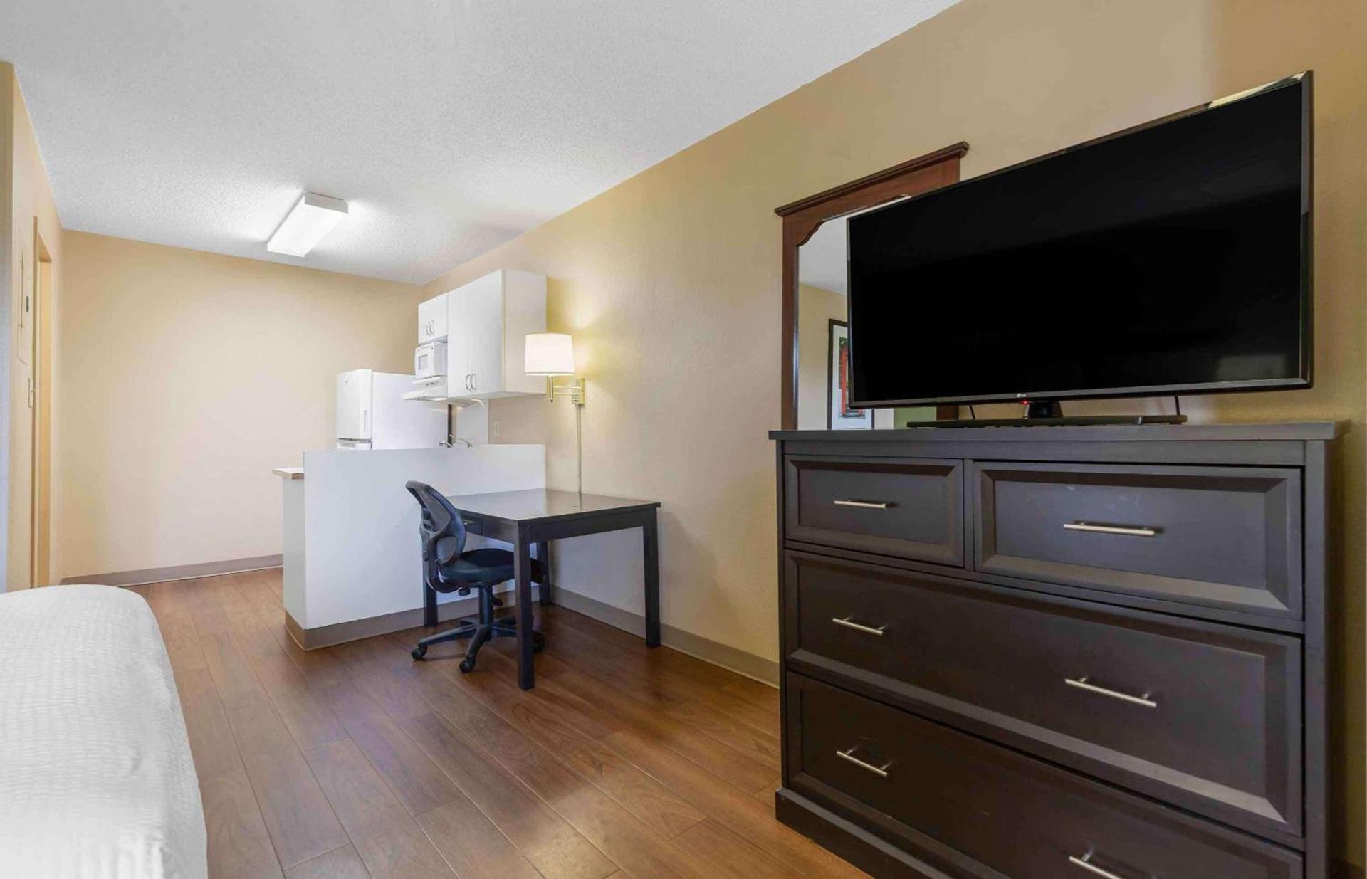 Extended Stay America Select Suites - Columbia - Ft Jackson photo 9