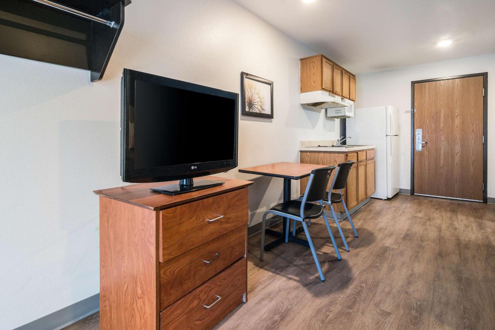 Extended Stay America Select Suites - Fayetteville photo 11