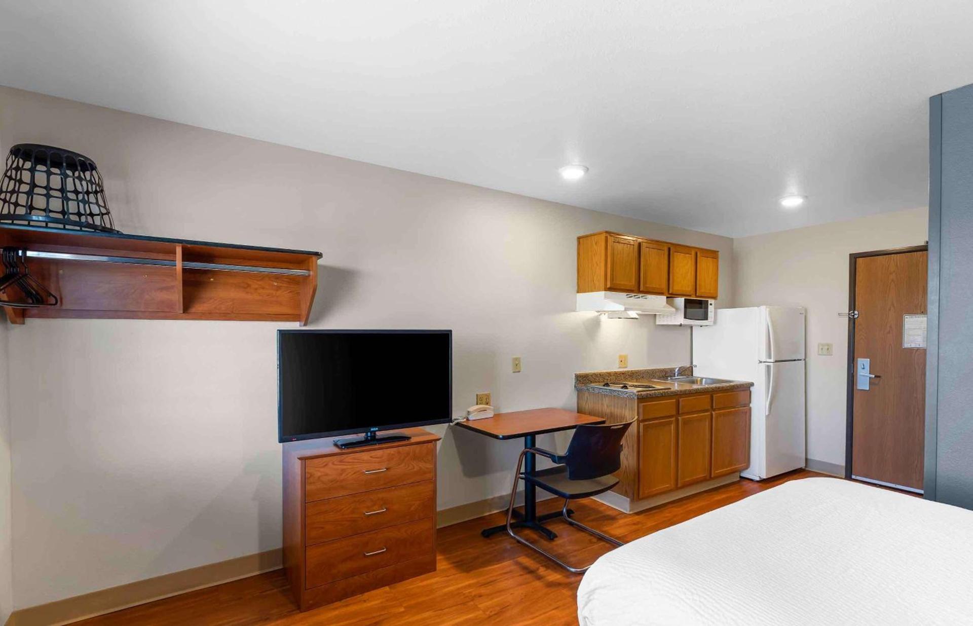 Extended Stay America Select Suites - Denver - Aurora photo 9