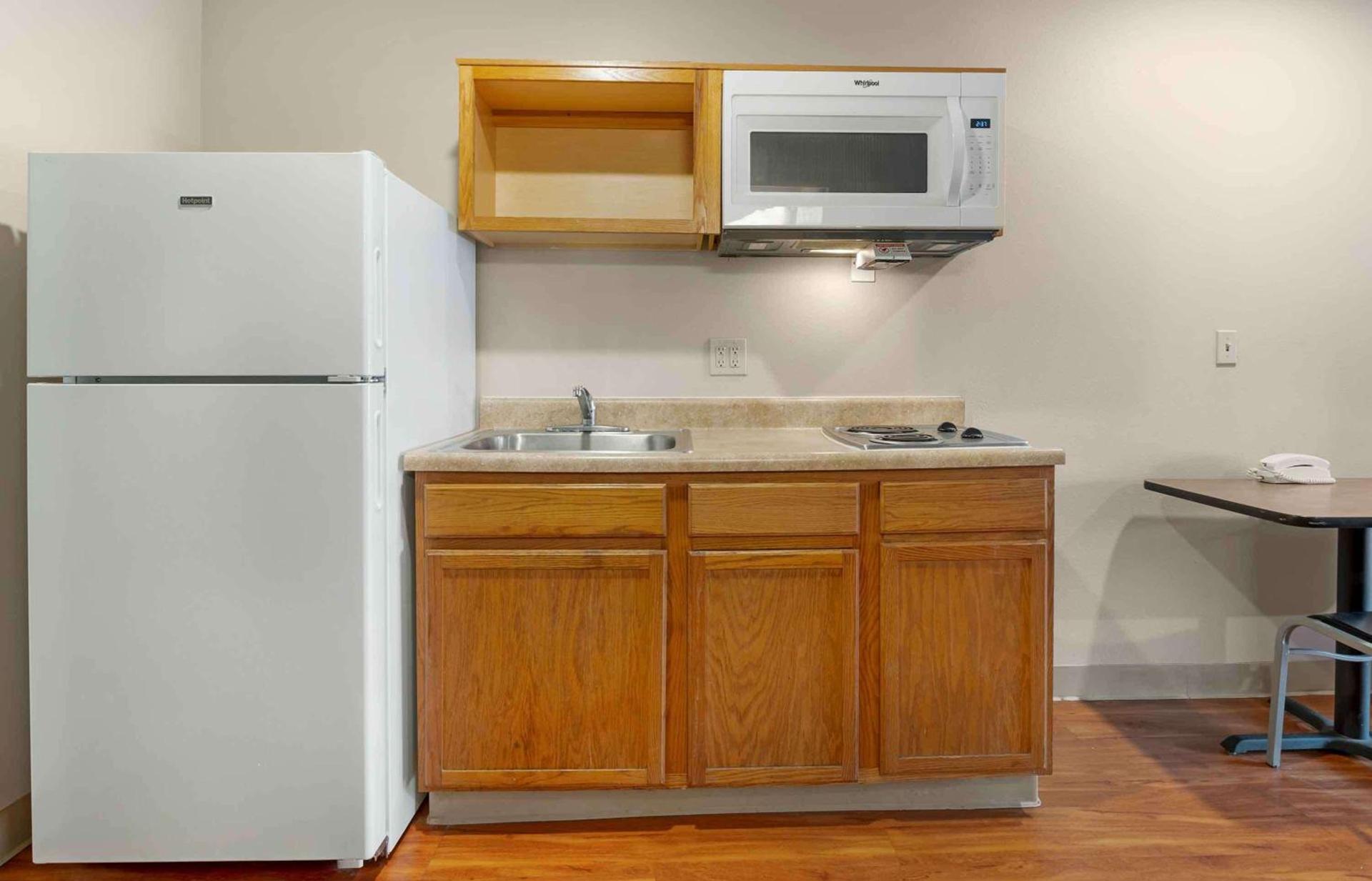 Extended Stay America Select Suites - Cincinnati - Florence - Airport photo 16