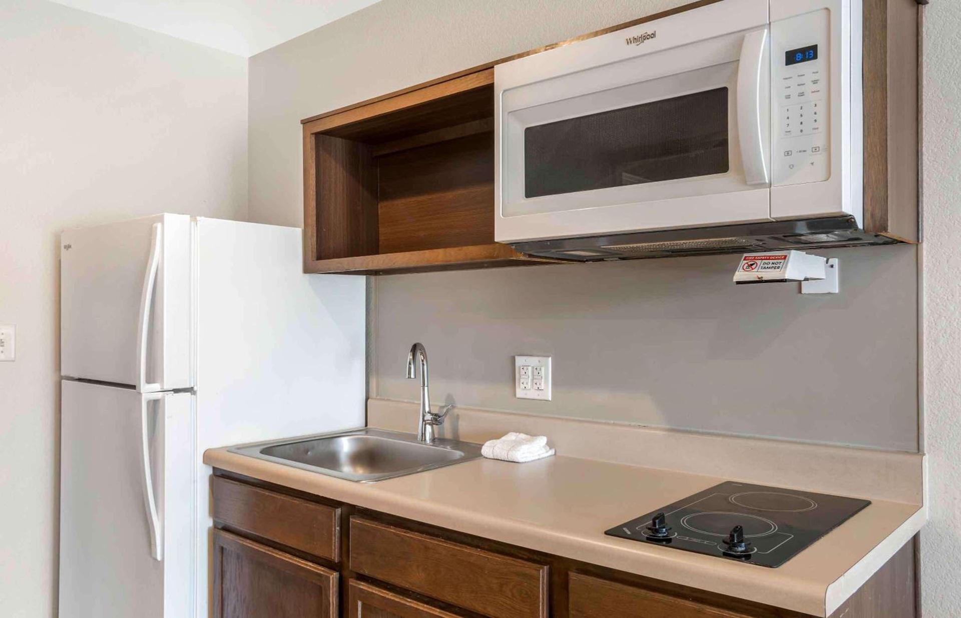 Extended Stay America Select Suites - Charlotte - Northlake photo 21