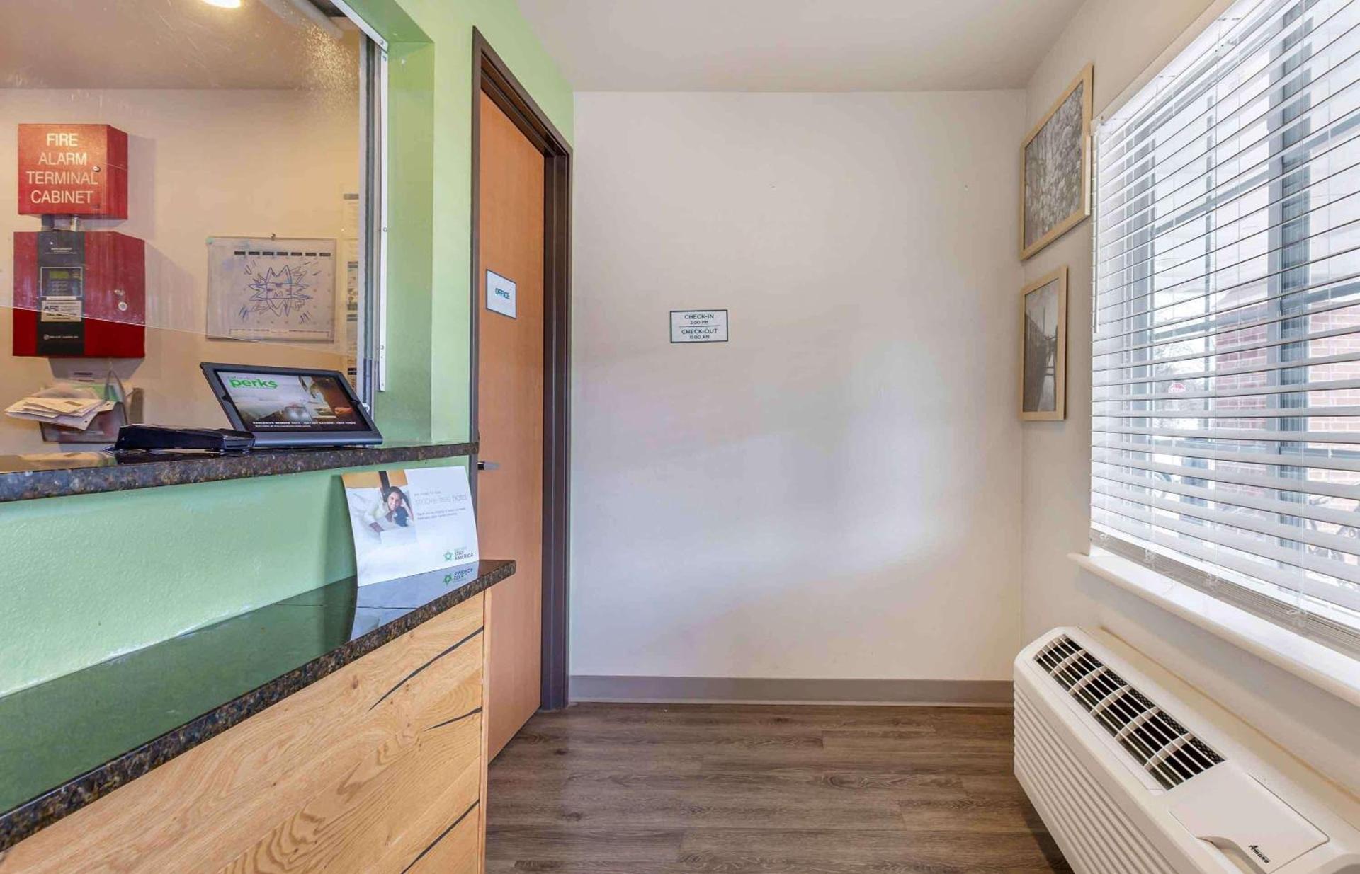 Extended Stay America Select Suites - Gainesville photo 8