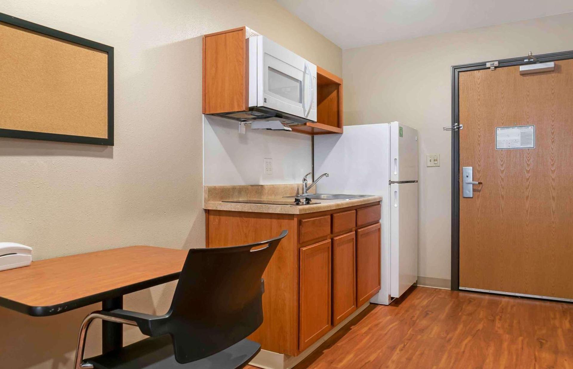 Extended Stay America Select Suites - Grand Rapids - Wyoming photo 25