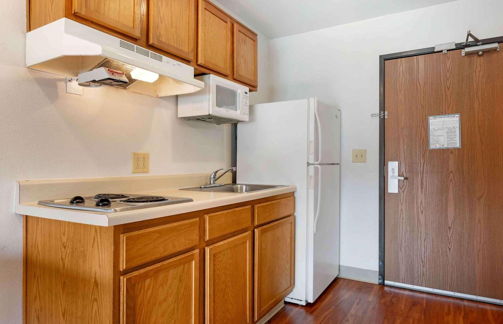 Studio 6 Extended Stay Cincinnati Sharonville OH photo 11