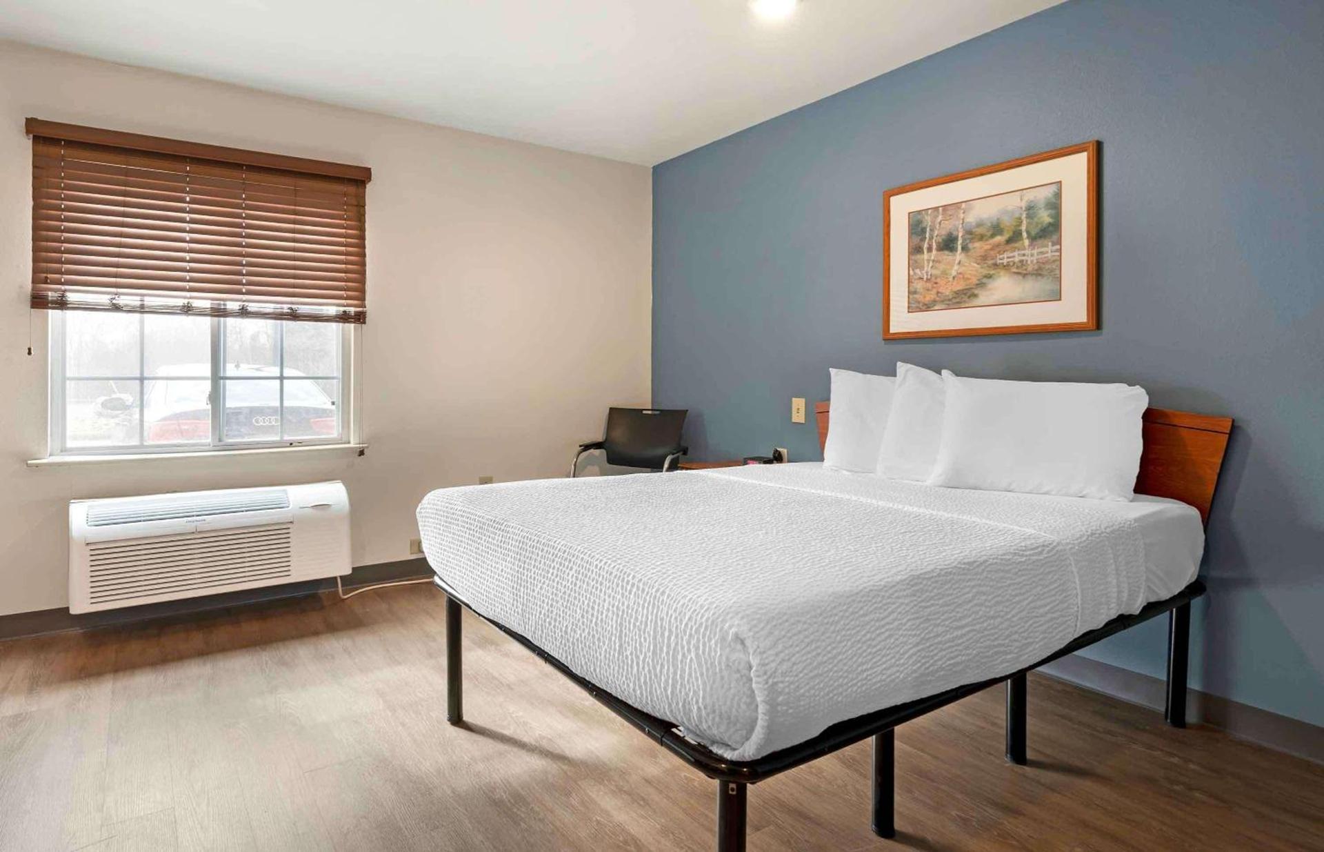 Studio 6 Extended Stay Cincinnati Sharonville OH photo 12