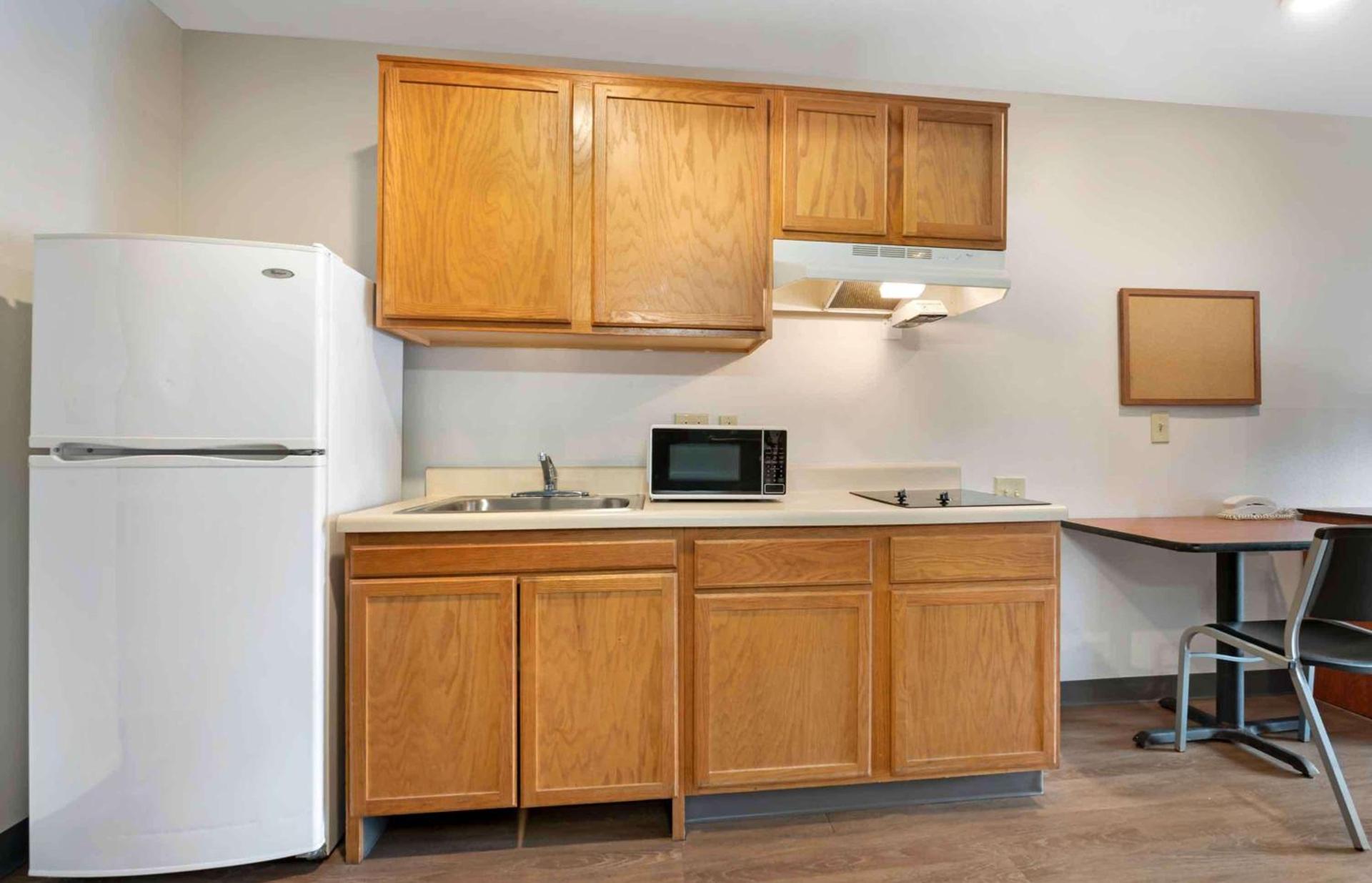 Studio 6 Extended Stay Cincinnati Sharonville OH photo 15