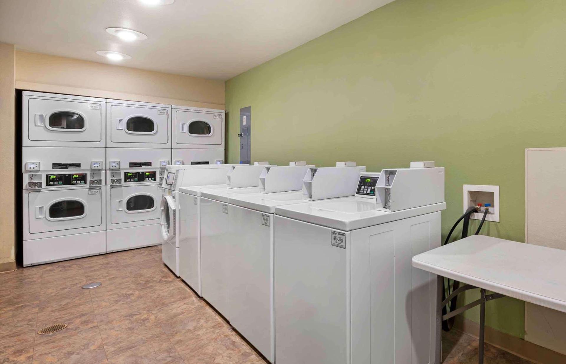 Studio 6 Extended Stay Cincinnati Sharonville OH photo 28