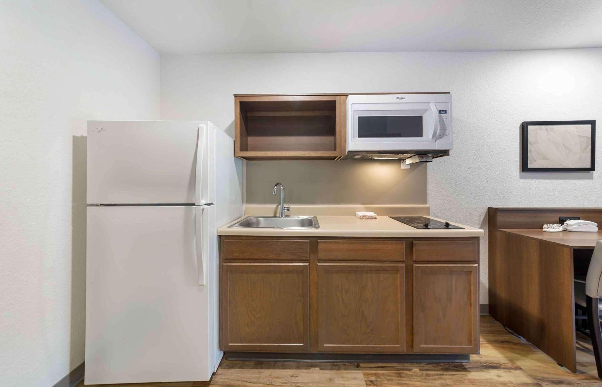 Extended Stay America Select Suites - Deerfield Beach photo 18