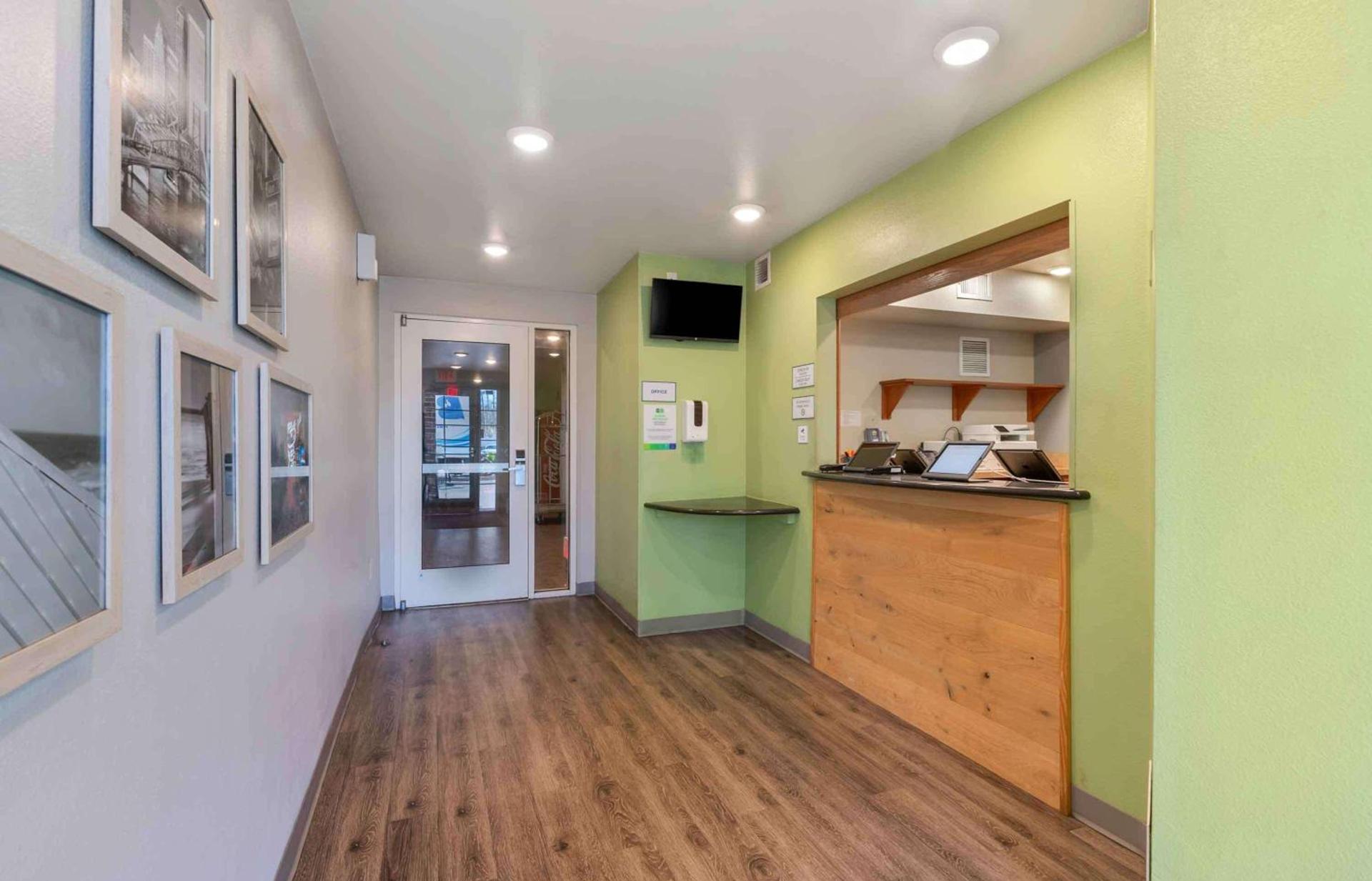 Extended Stay America Select Suites - Jacksonville - North photo 6