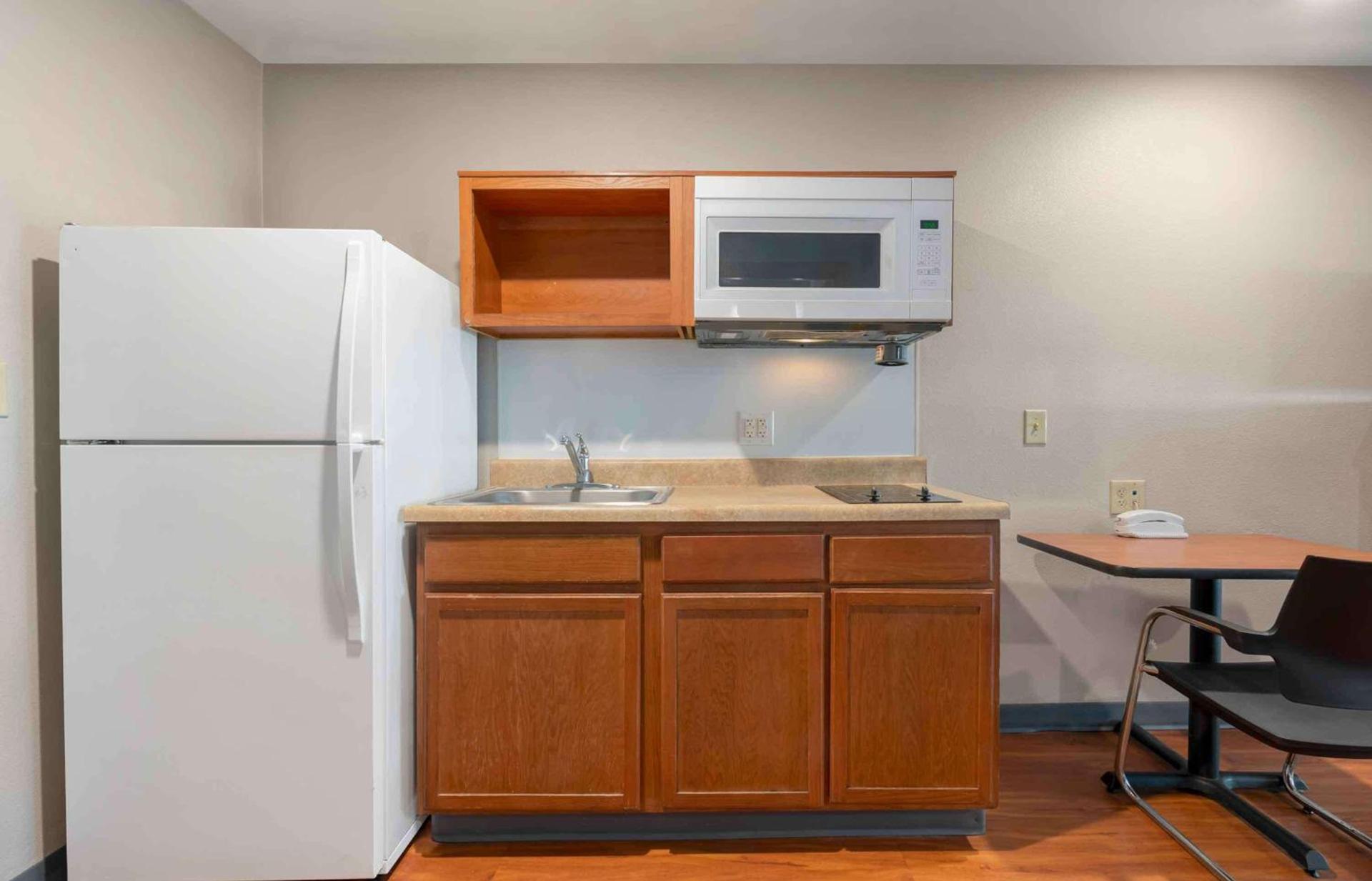 Extended Stay America Select Suites - Jacksonville - North photo 10