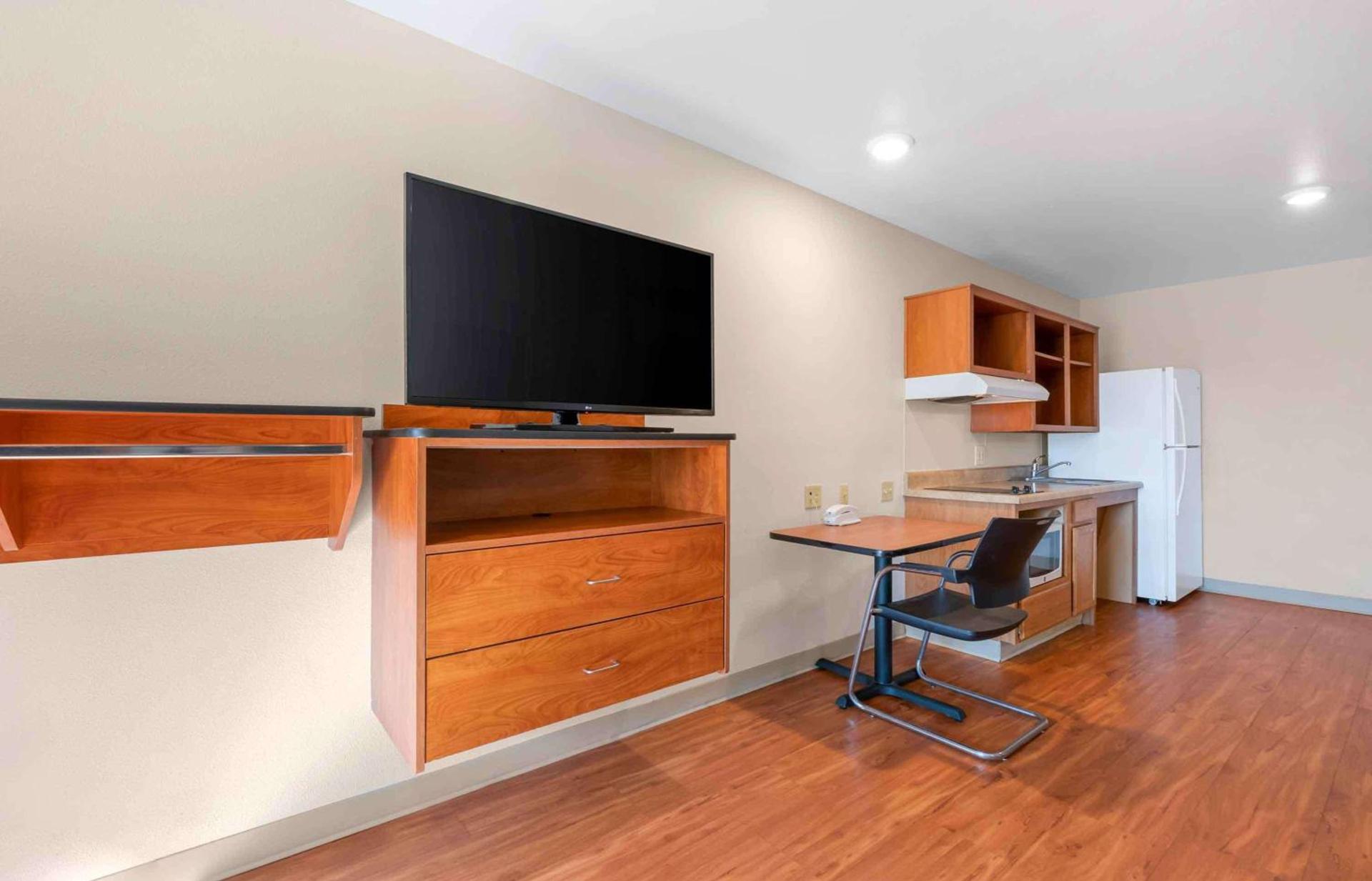Extended Stay America Select Suites - Jacksonville - North photo 23