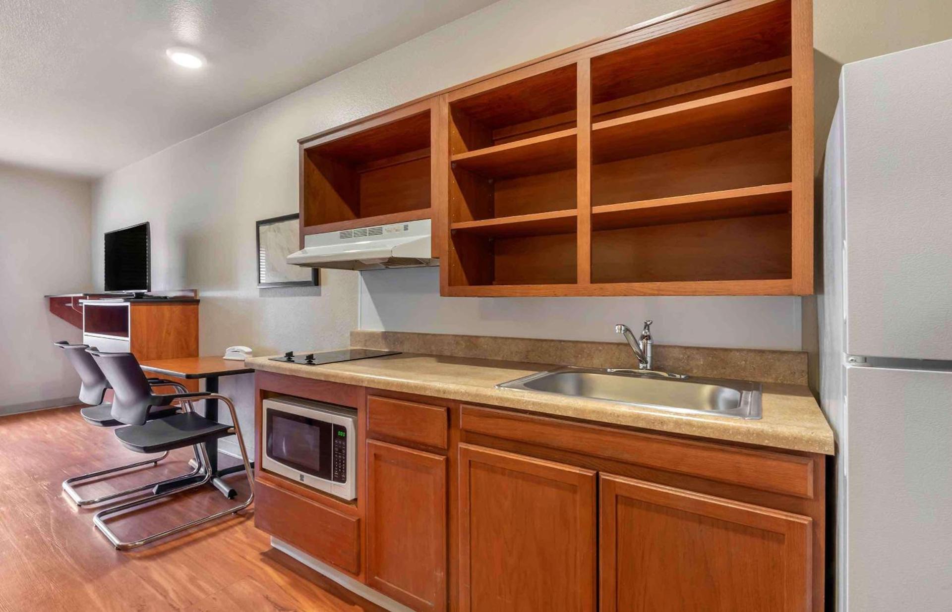 Extended Stay America Select Suites - Lake Worth photo 16