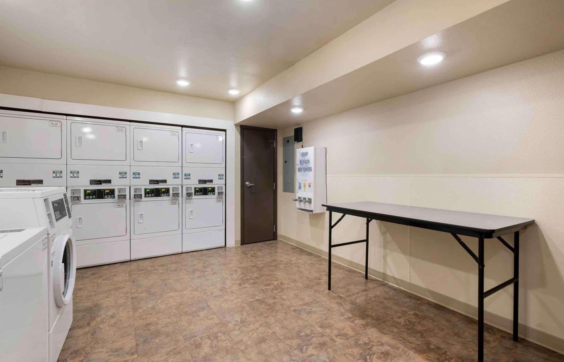 Extended Stay America Select Suites - Lake Worth photo 36