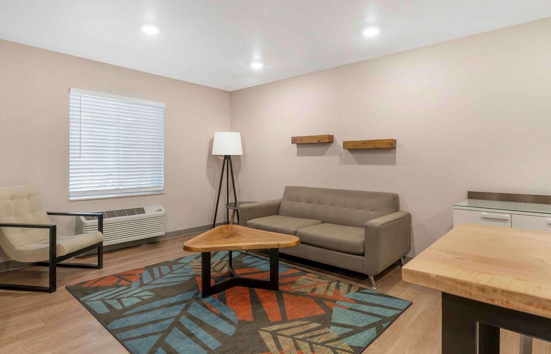 Extended Stay America Select Suites - Louisville - Airport photo 7