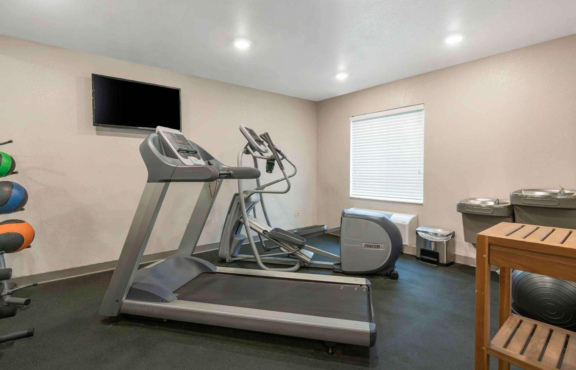 Extended Stay America Select Suites - Louisville - Airport photo 30