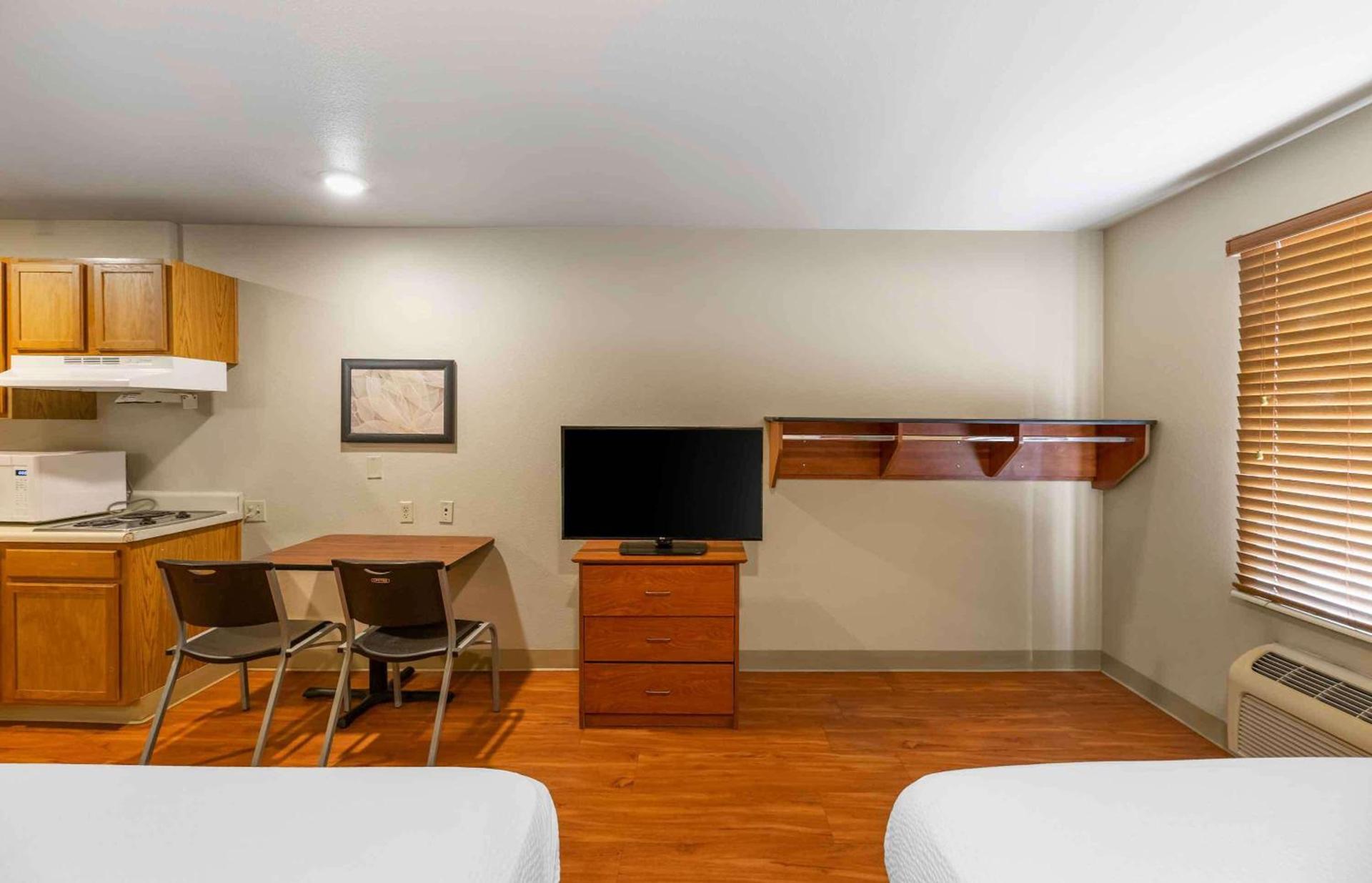 Extended Stay America Select Suites - Lubbock - South photo 8