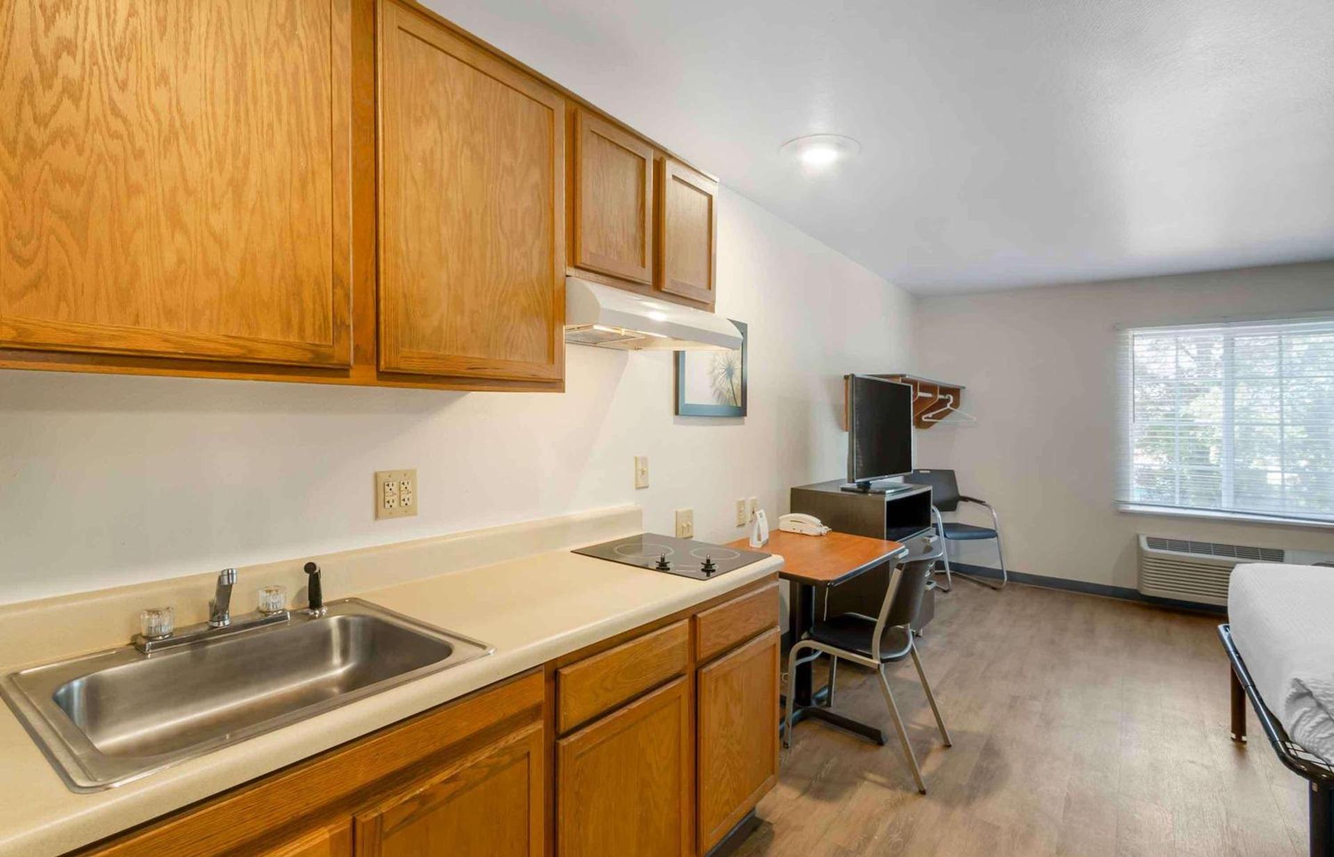 Extended Stay America Select Suites - Charleston - North Charleston - I-526 photo 17