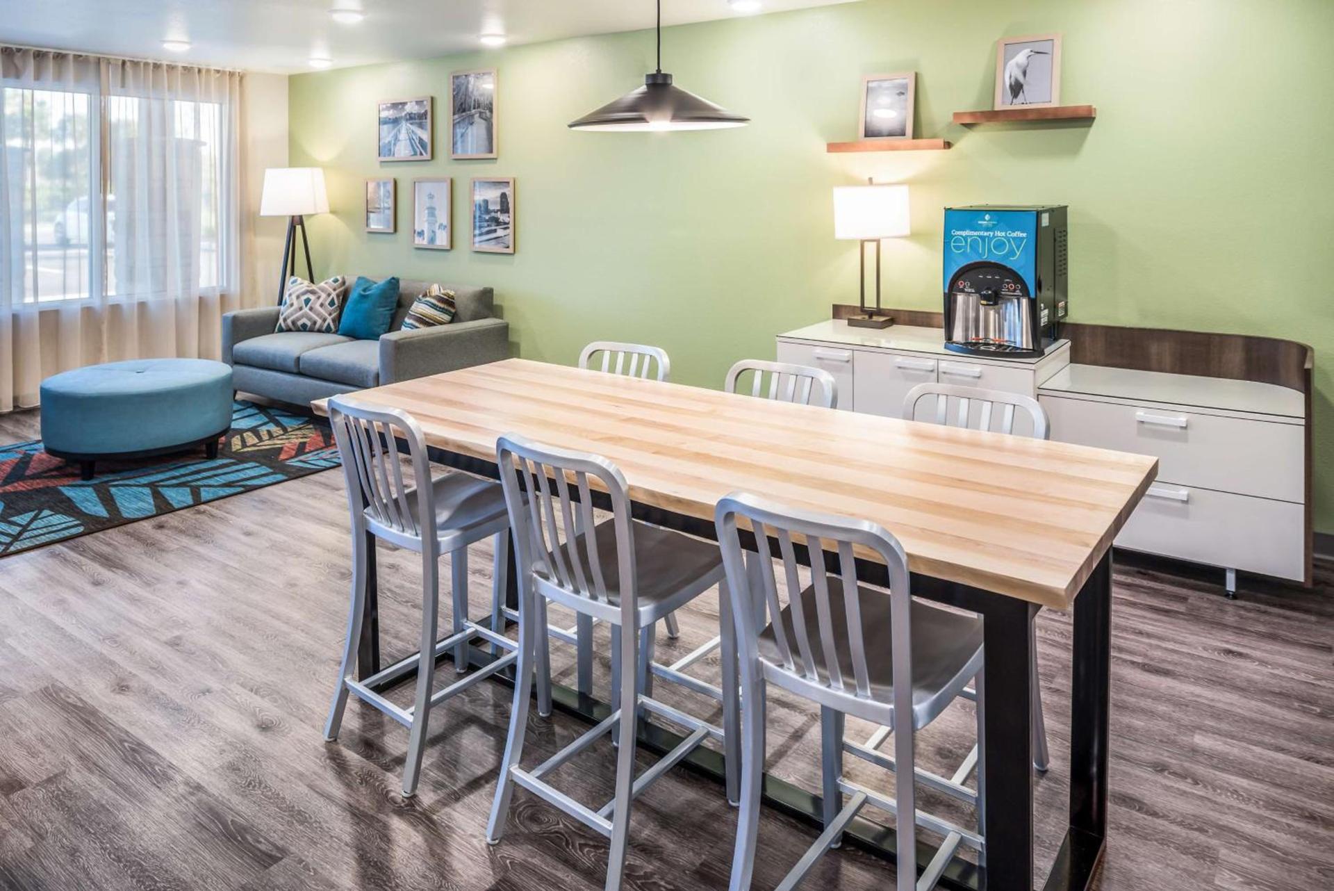 Extended Stay America Select Suites - Orlando - Kissimmee photo 3