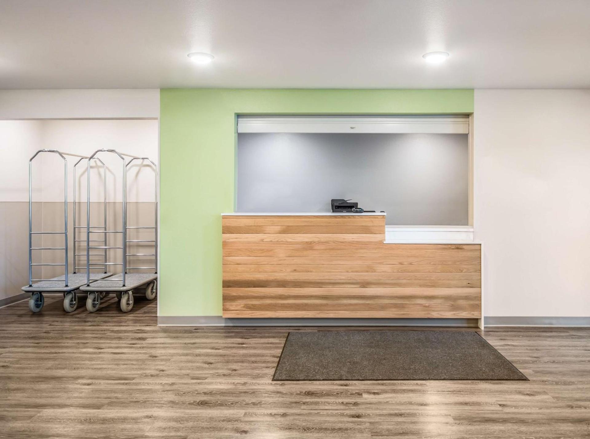 Extended Stay America Select Suites - Orlando - Kissimmee photo 2