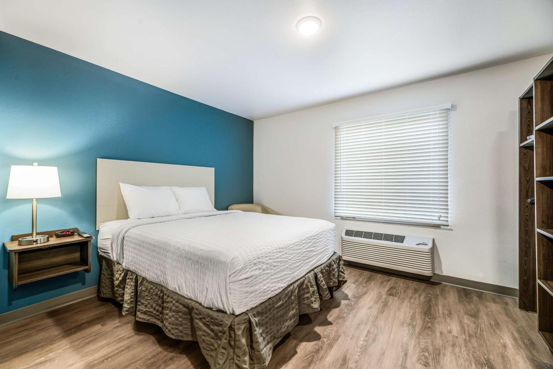 Extended Stay America Select Suites - Orlando - Kissimmee photo 5