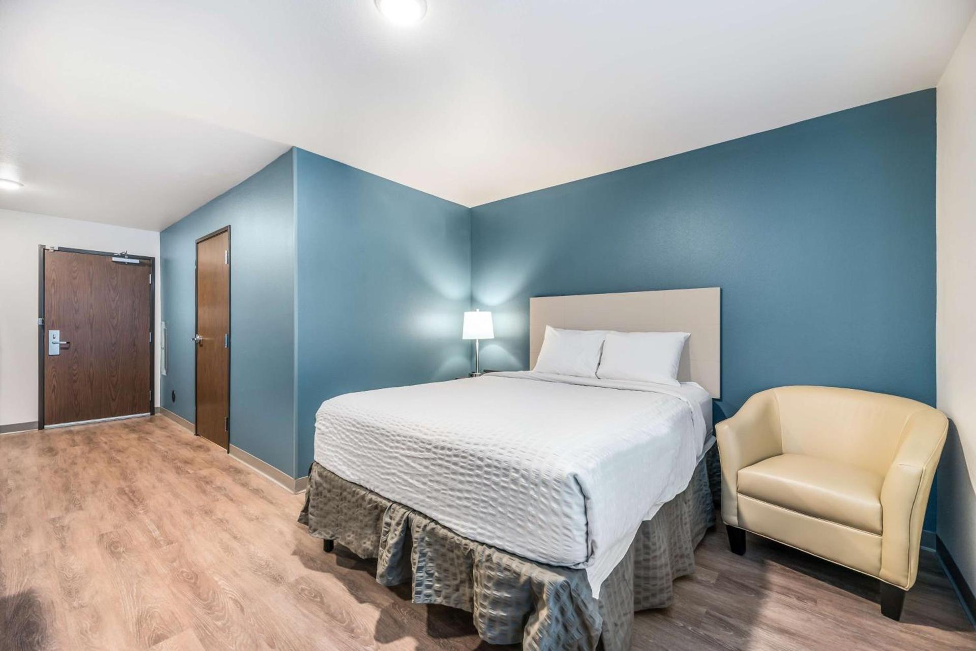 Extended Stay America Select Suites - Orlando - Kissimmee photo 6
