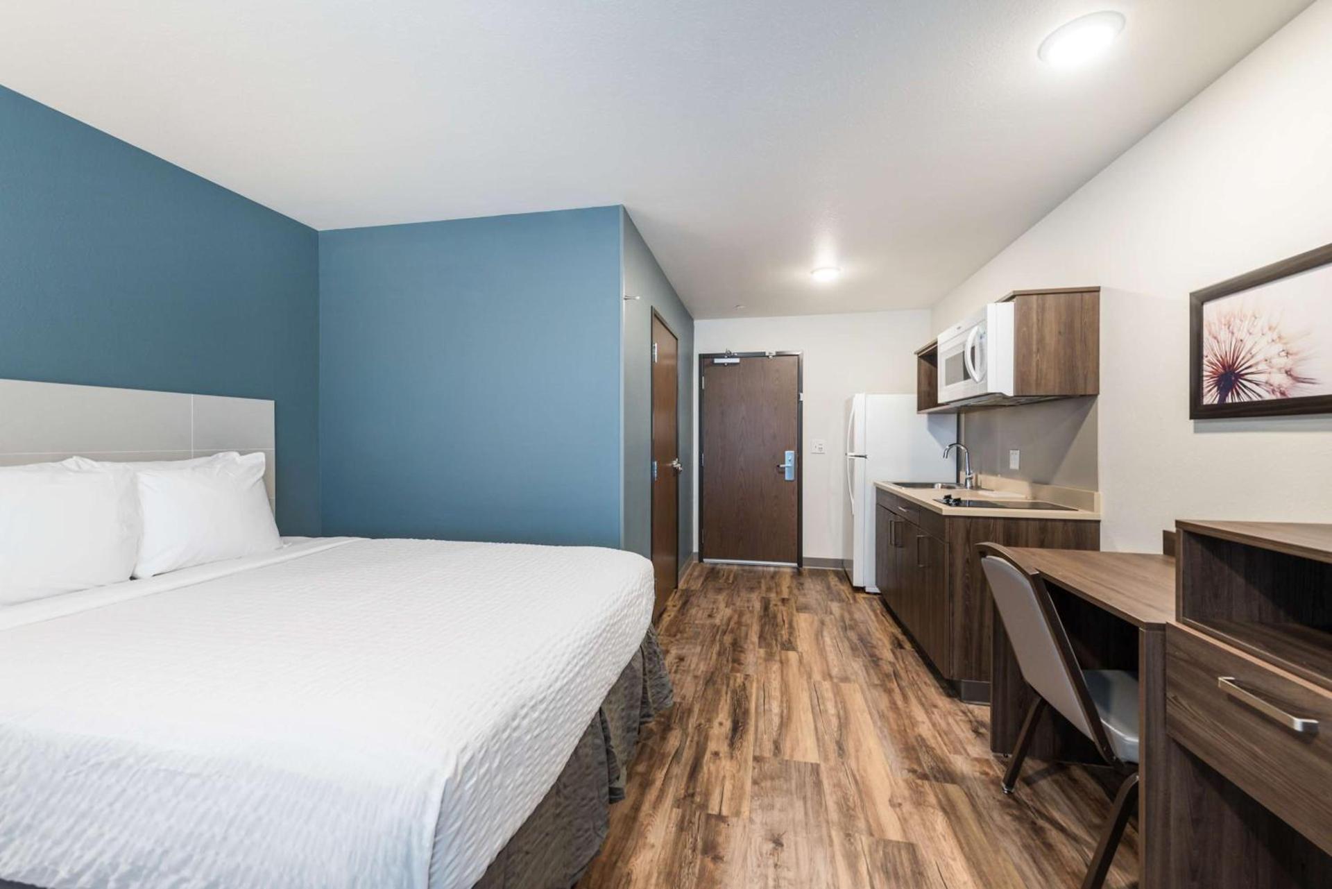 Extended Stay America Select Suites - Orlando - Kissimmee photo 14