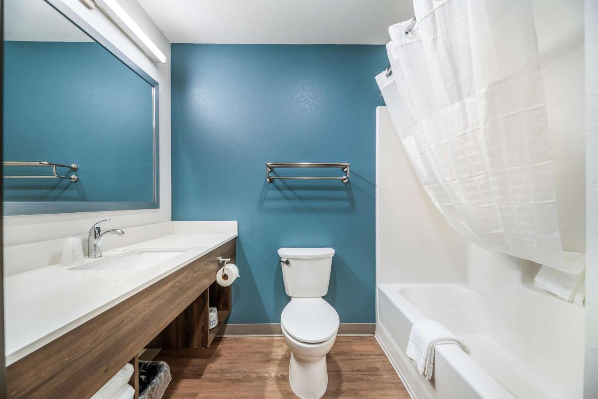 Extended Stay America Select Suites - Orlando - Kissimmee photo 18