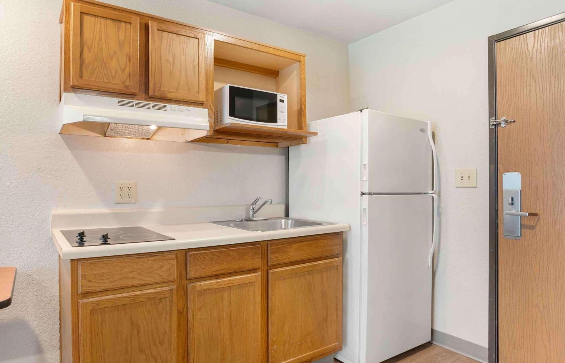 Extended Stay America Select Suites - Montgomery photo 9