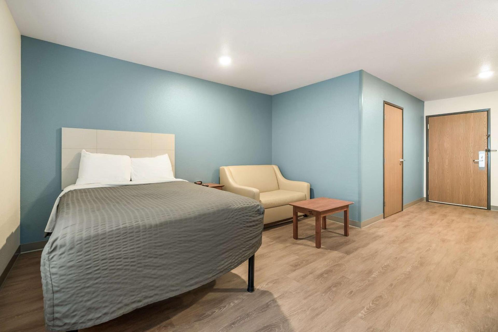 Extended Stay America Select Suites - Ocala photo 17
