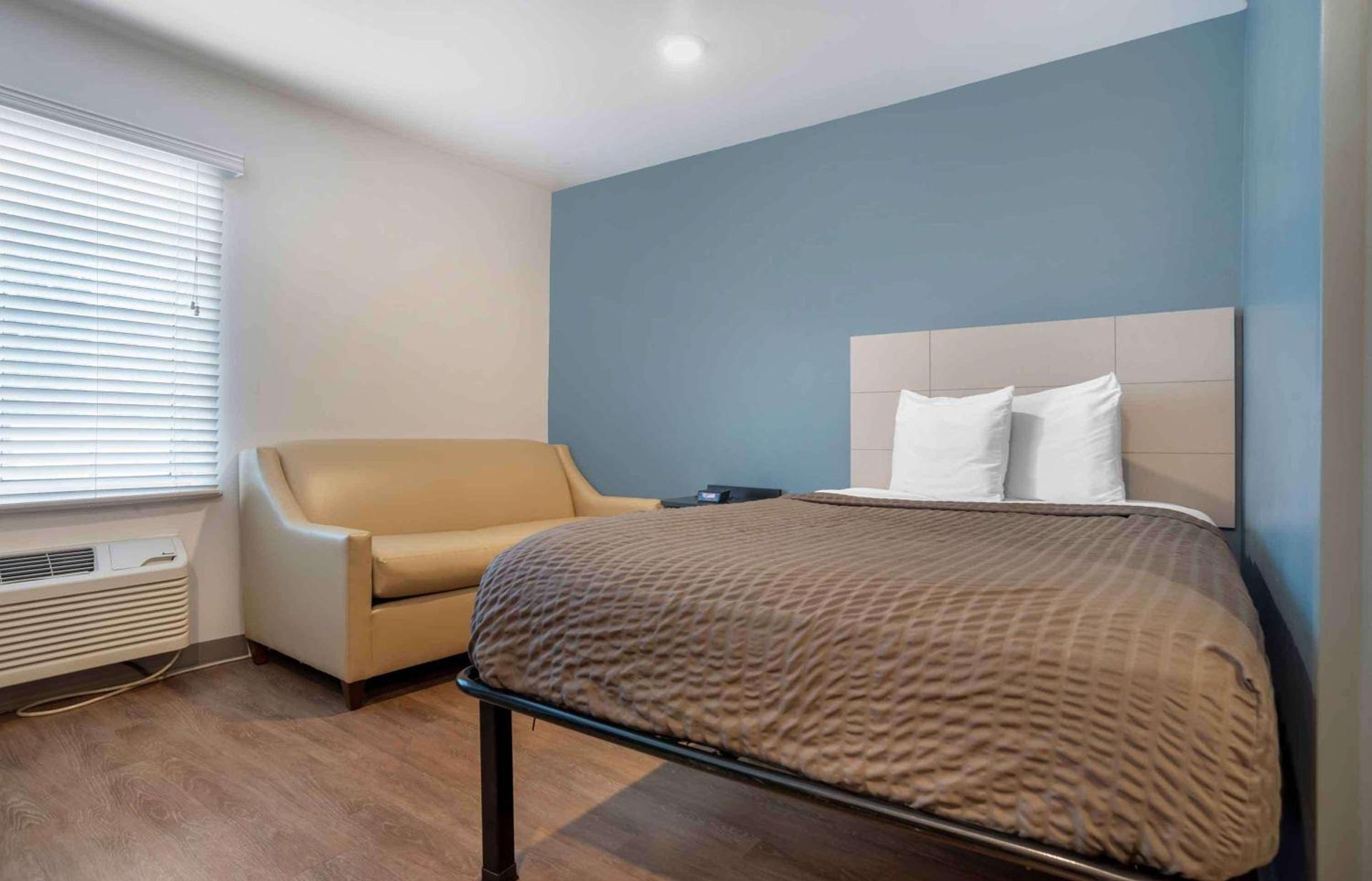 Extended Stay America Select Suites - Pensacola - Northeast photo 6