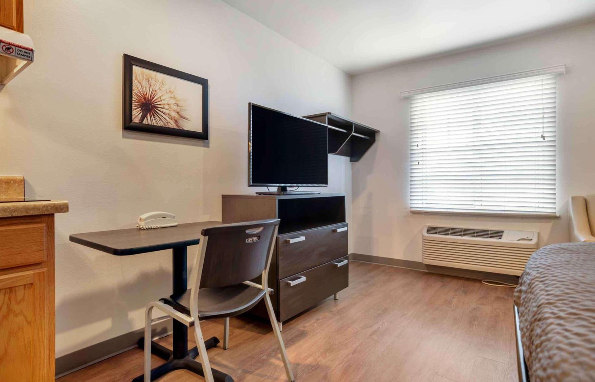 Extended Stay America Select Suites - Pensacola - Northeast photo 9