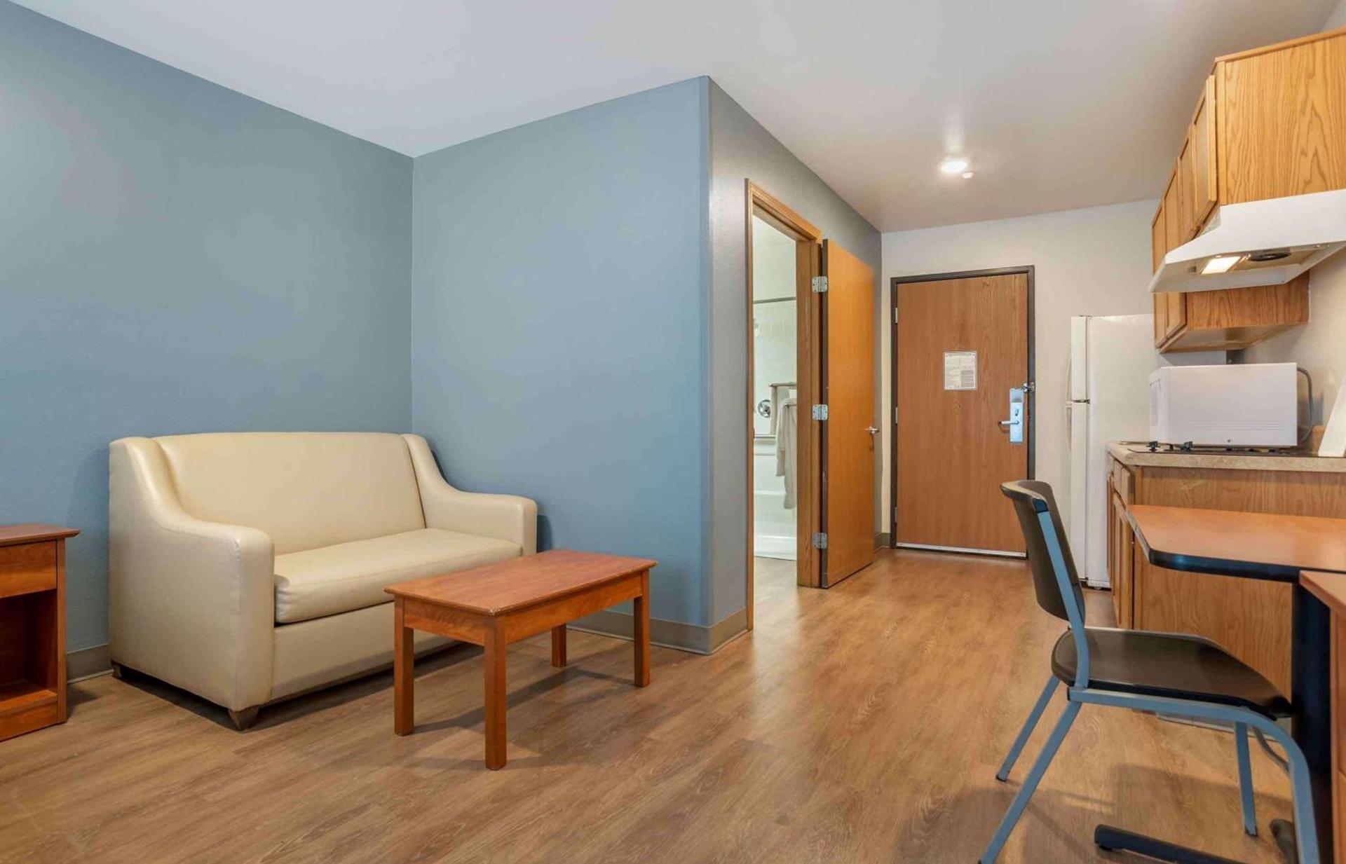 Extended Stay America Select Suites - Pensacola - Northeast photo 17