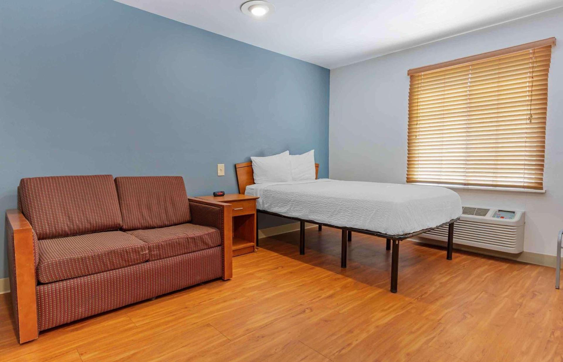 Extended Stay America Select Suites - Fayetteville - West photo 21