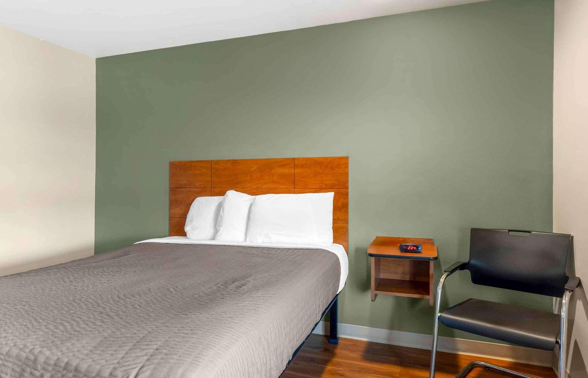 Extended Stay America Select Suites - Oklahoma City - West photo 9