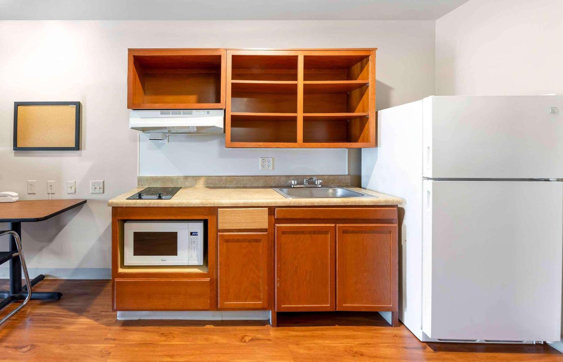 Extended Stay America Select Suites - Oklahoma City - West photo 11