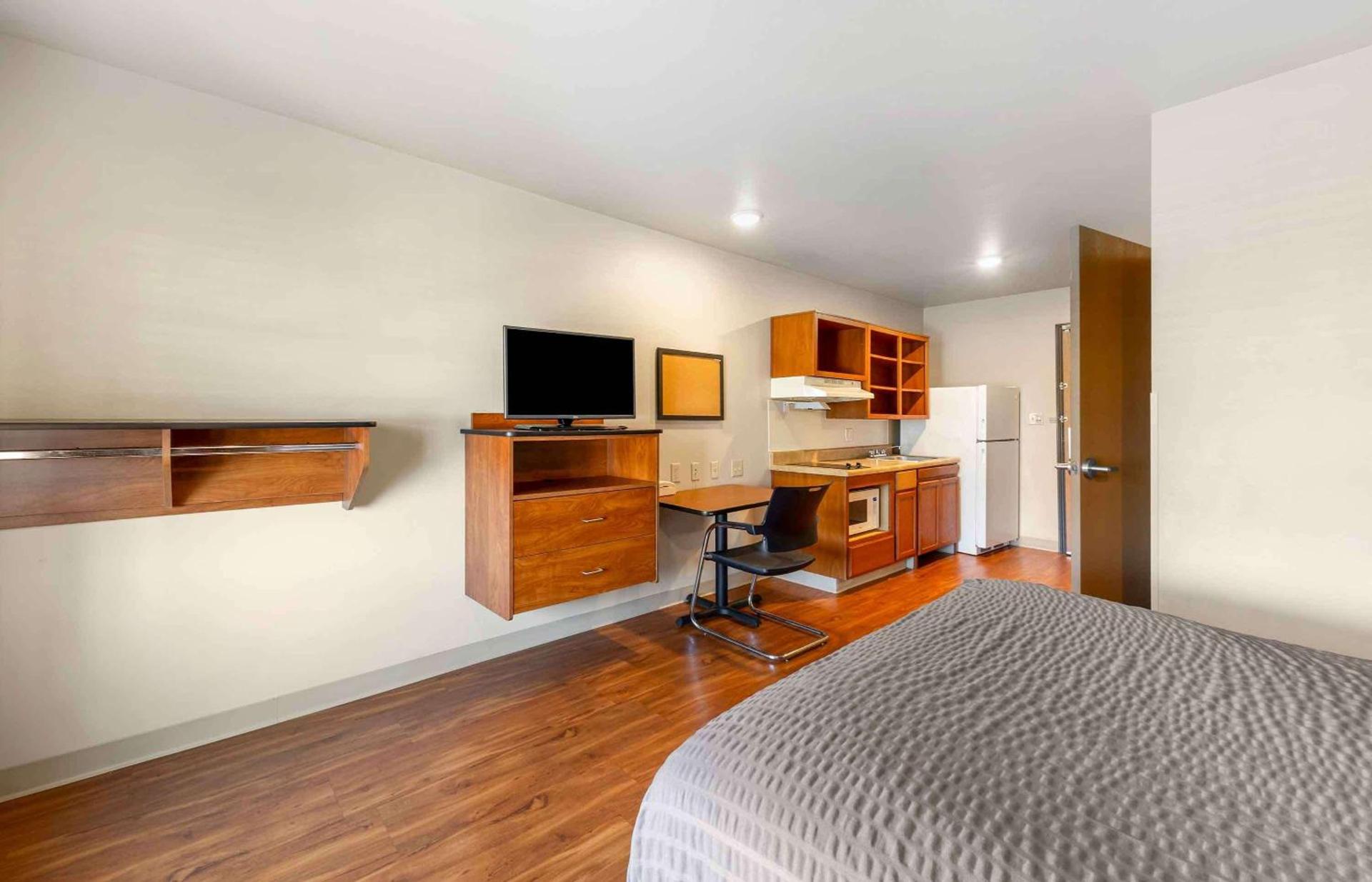 Extended Stay America Select Suites - Oklahoma City - West photo 10