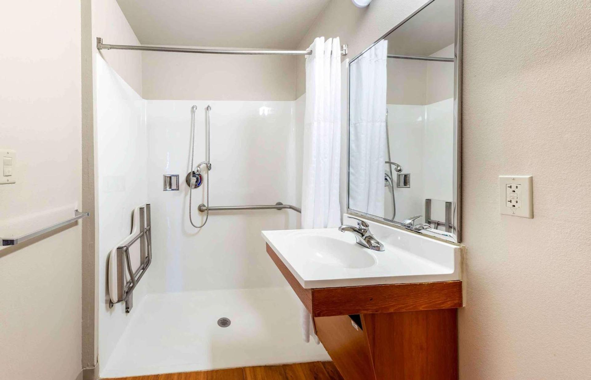 Extended Stay America Select Suites - Oklahoma City - West photo 23