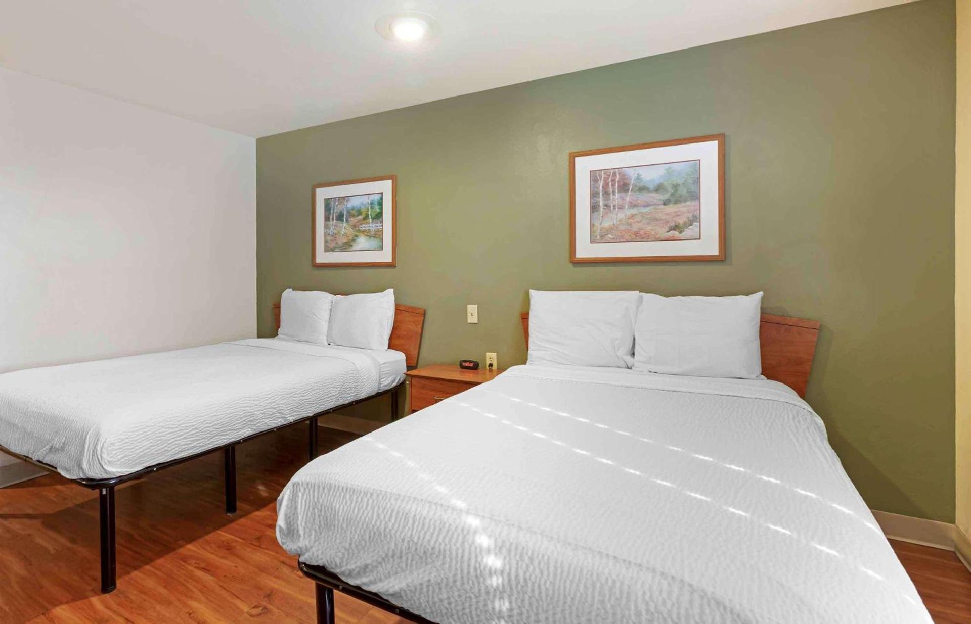 Extended Stay America Select Suites - Phoenix - West photo 8