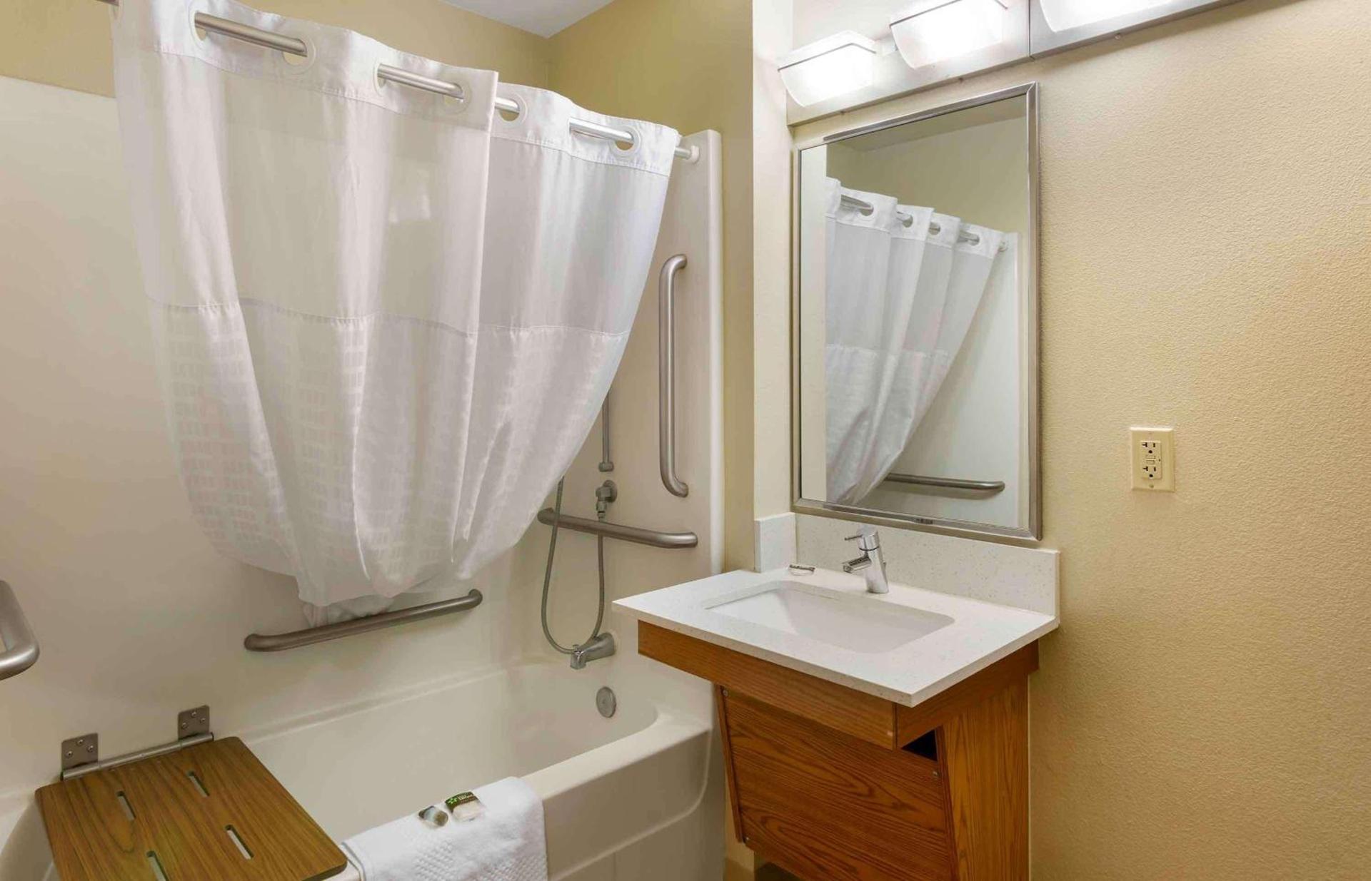 Extended Stay America Select Suites - Phoenix - West photo 28