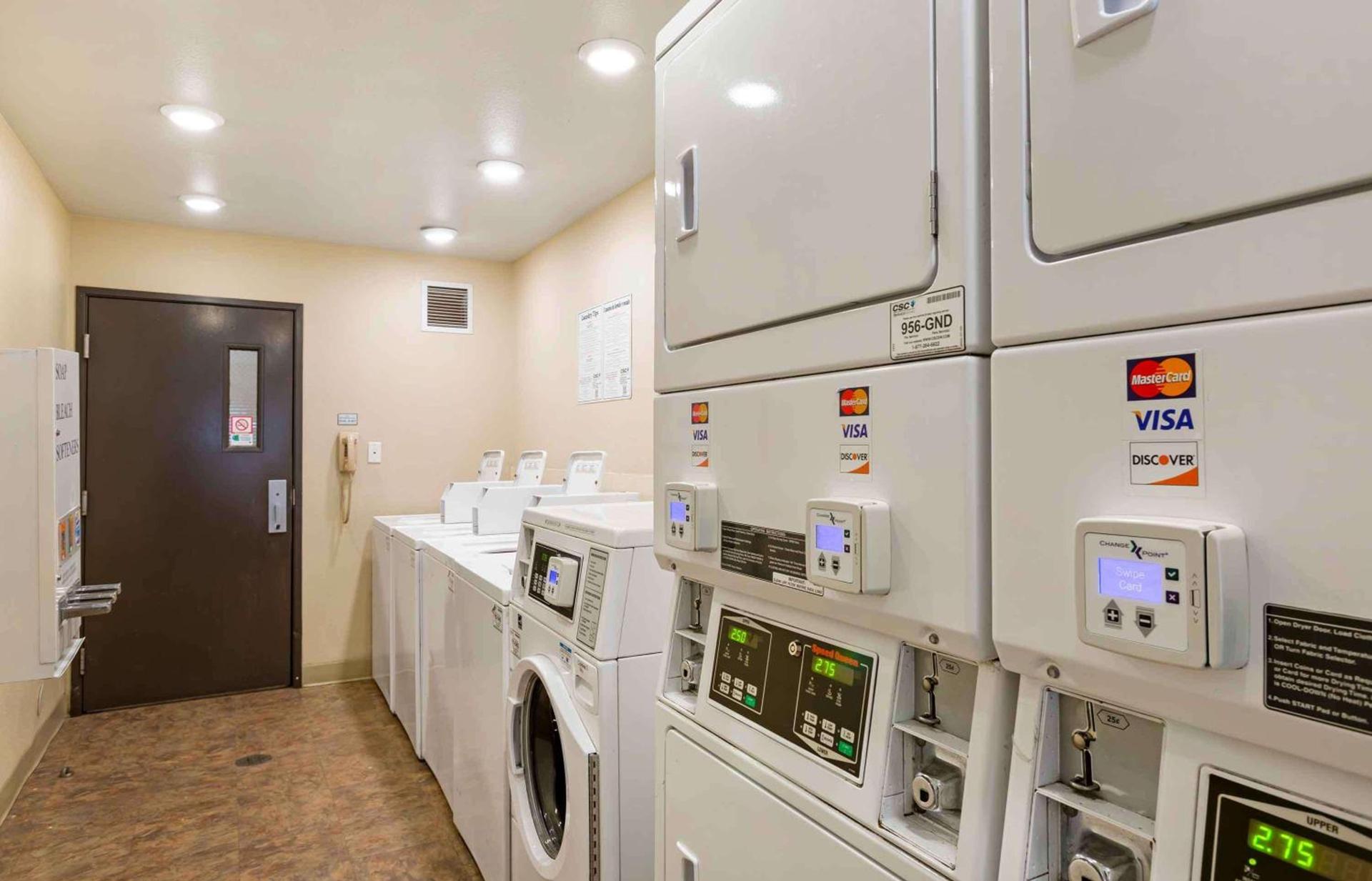 Extended Stay America Select Suites - Phoenix - West photo 31