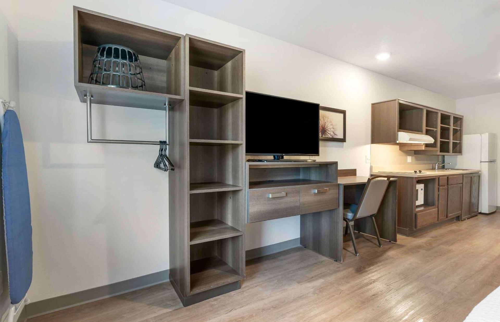Extended Stay America Suites - Portland - East photo 9