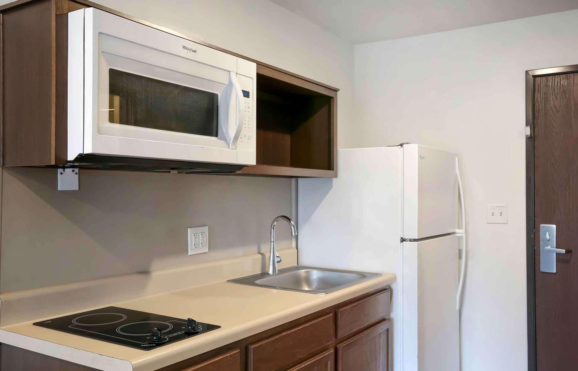 Extended Stay America Suites - Providence photo 21