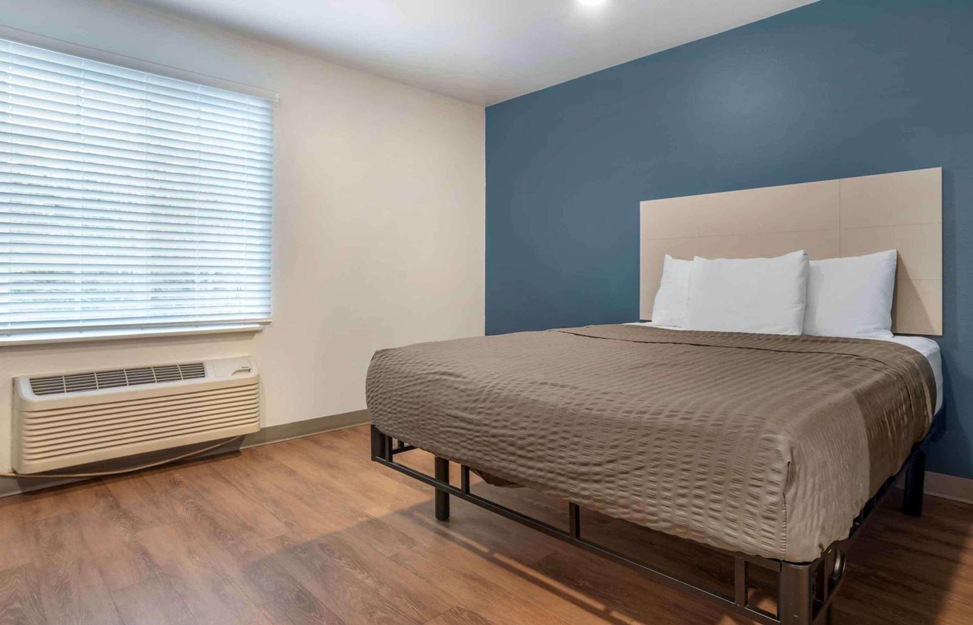 Extended Stay America Select Suites - Tallahassee - East photo 10